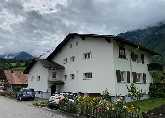 Spring Inn Apartments